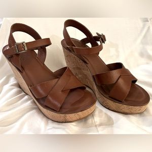 KORK-EASE Womens Size 7 Bette Vacheta Brown Leather Wedge Platform Sandals